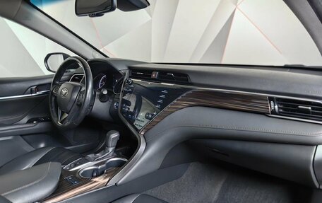 Toyota Camry, 2019 год, 2 359 000 рублей, 13 фотография