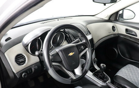 Chevrolet Cruze II, 2013 год, 647 000 рублей, 5 фотография