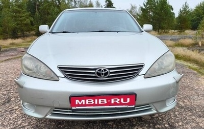 Toyota Camry V40, 2005 год, 590 000 рублей, 1 фотография
