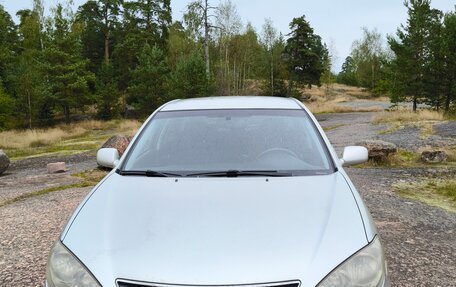 Toyota Camry V40, 2005 год, 590 000 рублей, 3 фотография