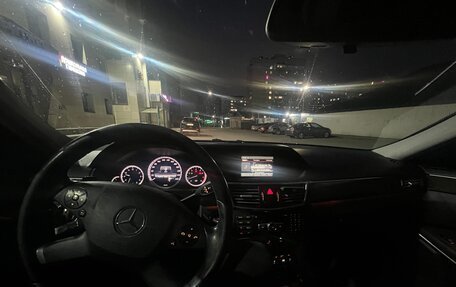 Mercedes-Benz E-Класс, 2012 год, 1 020 000 рублей, 8 фотография