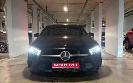 Mercedes-Benz A-Класс, 2019 год, 2 290 000 рублей, 1 фотография