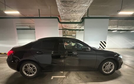 Mercedes-Benz A-Класс, 2019 год, 2 290 000 рублей, 4 фотография