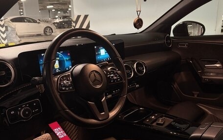 Mercedes-Benz A-Класс, 2019 год, 2 290 000 рублей, 8 фотография