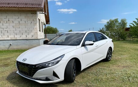 Hyundai Elantra, 2021 год, 1 750 000 рублей, 4 фотография