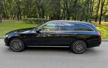 Mercedes-Benz E-Класс, 2019 год, 2 950 000 рублей, 3 фотография