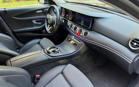 Mercedes-Benz E-Класс, 2019 год, 2 950 000 рублей, 12 фотография