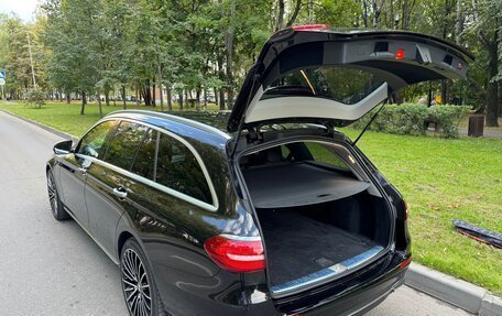 Mercedes-Benz E-Класс, 2019 год, 2 950 000 рублей, 9 фотография