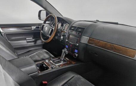 Volkswagen Touareg III, 2008 год, 995 000 рублей, 10 фотография