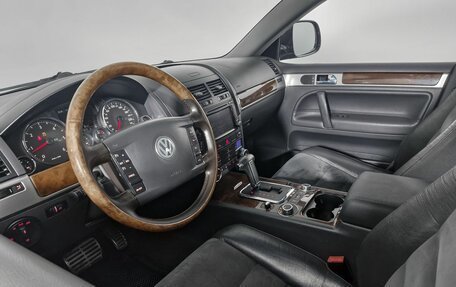 Volkswagen Touareg III, 2008 год, 995 000 рублей, 19 фотография