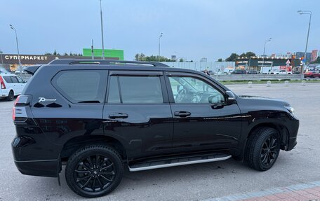 Toyota Land Cruiser Prado 150 рестайлинг 2, 2021 год, 6 150 000 рублей, 10 фотография