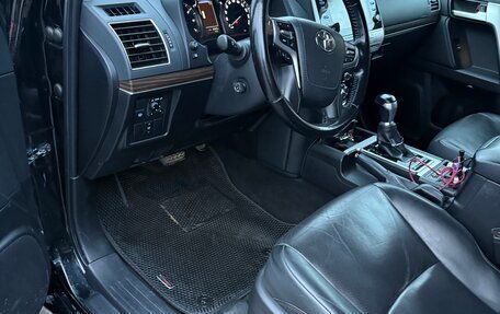 Toyota Land Cruiser Prado 150 рестайлинг 2, 2021 год, 6 150 000 рублей, 4 фотография