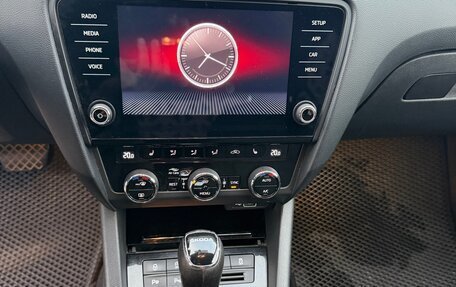 Skoda Octavia, 2018 год, 1 650 000 рублей, 10 фотография
