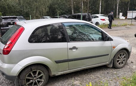 Ford Fiesta, 2006 год, 390 000 рублей, 2 фотография