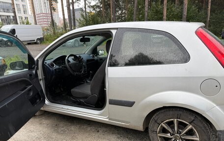 Ford Fiesta, 2006 год, 390 000 рублей, 4 фотография