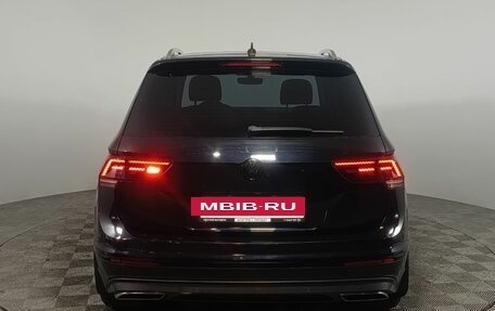 Volkswagen Tiguan II, 2017 год, 2 390 000 рублей, 6 фотография