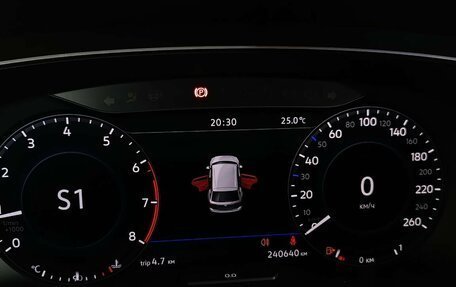 Volkswagen Tiguan II, 2017 год, 2 390 000 рублей, 13 фотография