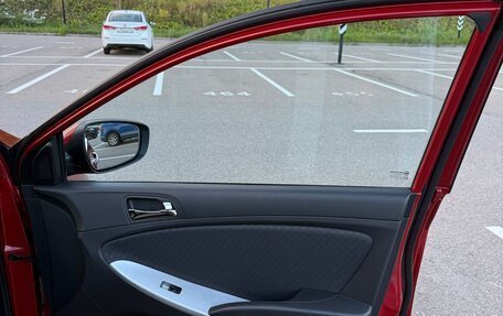 Hyundai Solaris II рестайлинг, 2012 год, 1 000 000 рублей, 14 фотография