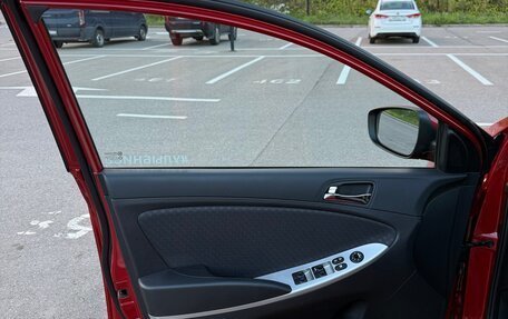 Hyundai Solaris II рестайлинг, 2012 год, 1 000 000 рублей, 15 фотография