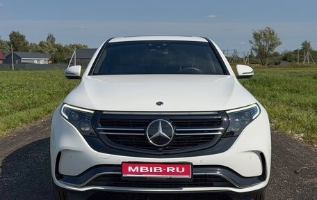 Mercedes-Benz EQC, 2022 год, 5 900 000 рублей, 1 фотография