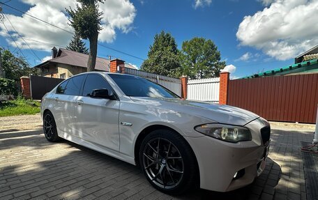 BMW 5 серия, 2011 год, 1 750 000 рублей, 13 фотография