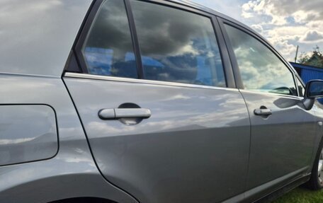 Nissan Tiida, 2008 год, 750 000 рублей, 3 фотография