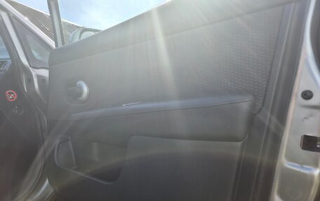 Nissan Tiida, 2008 год, 750 000 рублей, 20 фотография