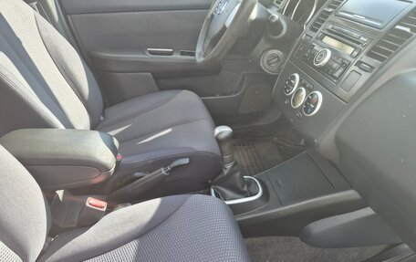 Nissan Tiida, 2008 год, 750 000 рублей, 26 фотография