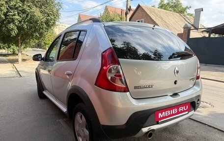 Renault Sandero I, 2013 год, 800 000 рублей, 5 фотография