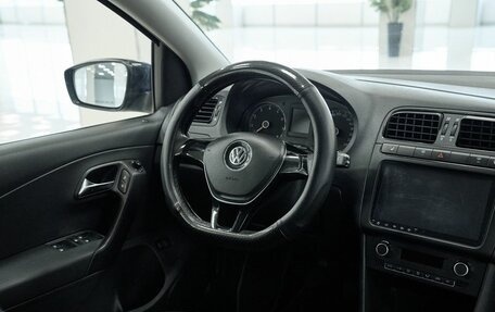 Volkswagen Polo VI (EU Market), 2017 год, 1 070 000 рублей, 10 фотография