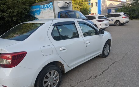 Renault Logan II, 2017 год, 350 000 рублей, 13 фотография