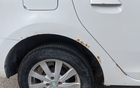 Renault Logan II, 2017 год, 350 000 рублей, 12 фотография