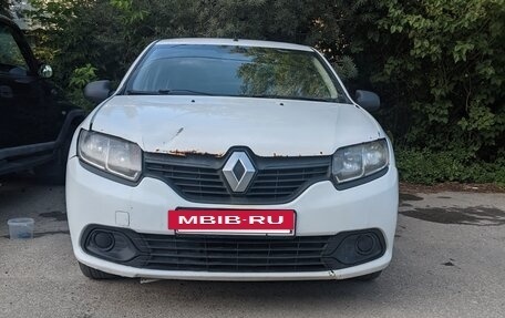 Renault Logan II, 2017 год, 350 000 рублей, 2 фотография