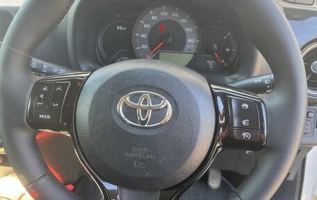 Toyota Vitz, 2018 год, 1 130 000 рублей, 11 фотография