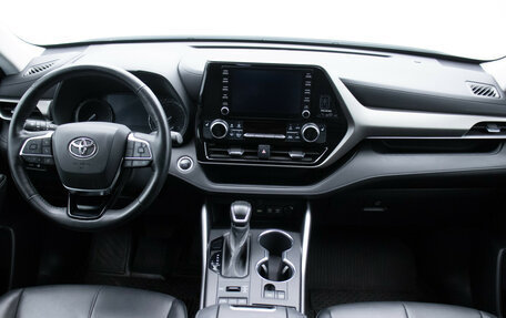 Toyota Highlander, 2020 год, 4 149 000 рублей, 13 фотография