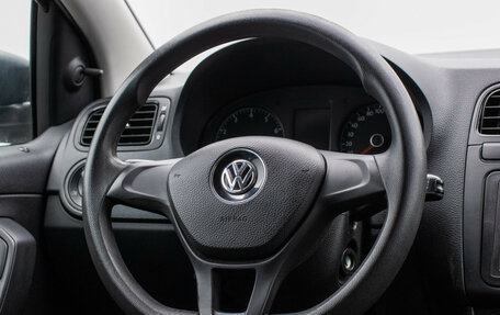 Volkswagen Polo VI (EU Market), 2016 год, 742 000 рублей, 15 фотография