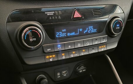 Hyundai Tucson III, 2018 год, 1 965 000 рублей, 9 фотография