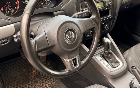 Volkswagen Jetta VI, 2011 год, 830 000 рублей, 9 фотография