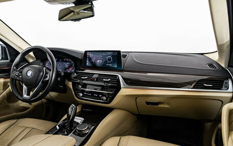 BMW 5 серия, 2020 год, 2 699 000 рублей, 10 фотография