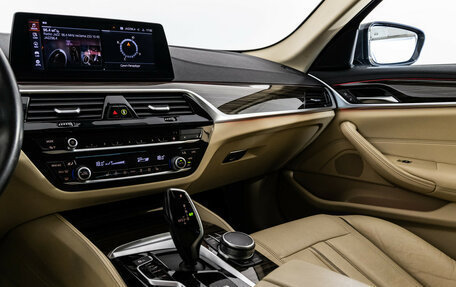 BMW 5 серия, 2020 год, 2 699 000 рублей, 14 фотография