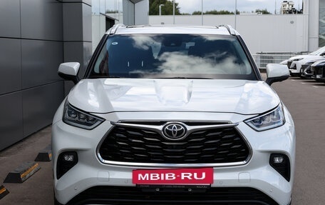 Toyota Highlander, 2025 год, 4 998 000 рублей, 2 фотография