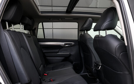 Toyota Highlander, 2025 год, 4 998 000 рублей, 12 фотография