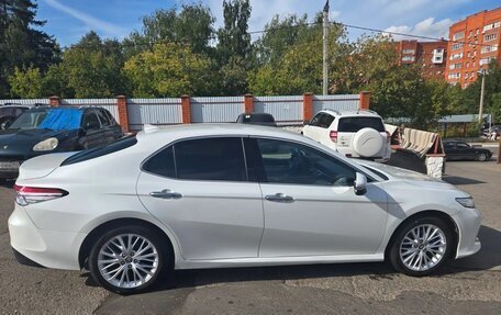 Toyota Camry, 2019 год, 2 650 000 рублей, 2 фотография