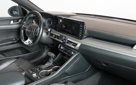 KIA K5, 2021 год, 2 300 000 рублей, 7 фотография