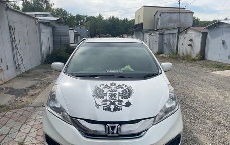 Honda Fit Shuttle I рестайлинг, 2014 год, 900 000 рублей, 2 фотография