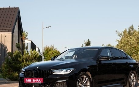 BMW 5 серия, 2019 год, 2 520 000 рублей, 3 фотография