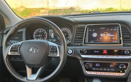 Hyundai Sonata VII, 2018 год, 1 780 000 рублей, 10 фотография