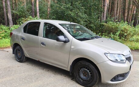 Renault Logan II, 2015 год, 540 000 рублей, 2 фотография