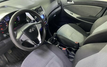 Hyundai Solaris II рестайлинг, 2011 год, 360 000 рублей, 9 фотография