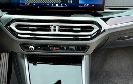 BMW 3 серия, 2024 год, 3 004 555 рублей, 18 фотография
